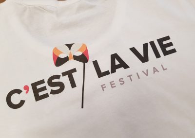 tshirt met opdruk c´est la vie festival